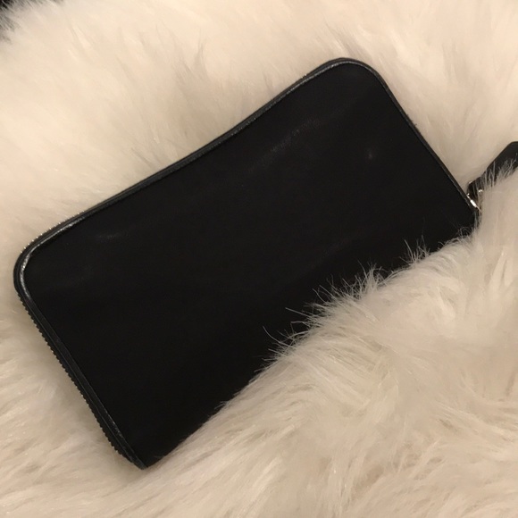 PRADA Wallet - Picture 2 of 2